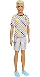 Barbie GRB90 - Ken Fashionistas Puppe (blond) mit Zubehör, im Shirt mit Karomuster und Schuhen, Spielzeug für Kinder von 3 bis 8 J