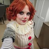 SIMKAYLEE Hochwertige Wellig Perücke Damen Rote Kurz mit Pony Perrücke Roter Bob für Frauen Locken Kupferrote Haar Perücken Short Red Wigs für Cosplay Halloween Fasching Kostüm und Den Alltag (25cm)