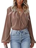 CUPSHE Damen Blusen V-Ausschnitt Wickeloptik Plissee Oberteile Langarmshirt Falten Tunika Wickelbluse Tops Coffee S
