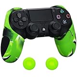 Pandaren® silikon dickere gälfte skin hülle Schutzhülle für PS4 controller (Tarnung grün) x 1 + thumb grips aufsätze x 2