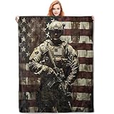 VANZEV Patriotische Soldaten-Flanelldecke, Armee-Geschenke, Militärdecke für Veteranen, Erwachsene, weiche, leichte amerikanische Flagge, Überwurfdecken für Bett, Heimdekoration, 127 x 152,4
