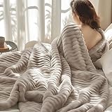 BEDSURE Kuscheldecke Flauschig Decke Fleecedecke – Weiche Warme Grobe Korddecke Gemütlicher Überwurf Für Bett und Couch, Beige, 150 x 200