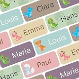 Wraplab Namensaufkleber für Kinder (120 Stück) - Gegenstände & Schule/Kita - Namensschilder für Schulsachen, personalisiert und spülmaschinenfest (Dinosaurier)